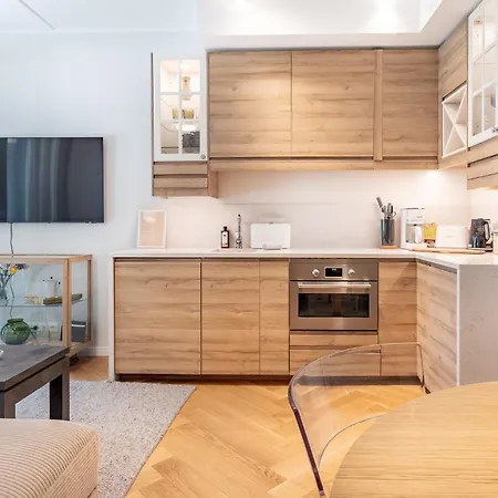Modern Close To The - Terrace, Free Parking, Restaurants Close